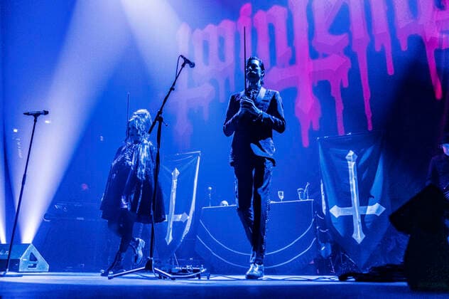 Alexandra James und Zachary James von Twin Temple live bei in der ZAG Arena. Hannover, 15.05.2022