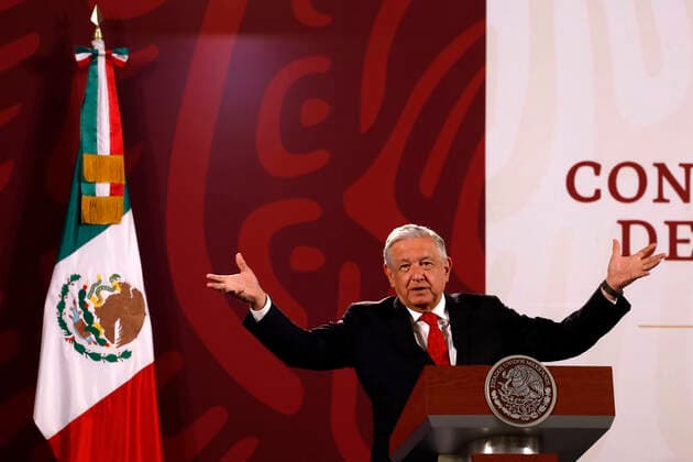 Mexican President Lopez Obrador Daily News Conference MEXICO CITY, MEXICO - MAY 16, 2022: Mexican President AndrÃ s Manuel Lopez Obrador talks during his daily morning news conference about salary increase for teachers at National Palace. On May 16, 2022 In Mexico City, Mexico. (Photo by Luis Barron Eyepix Group) Copyright: xLuisxBarronx xEyepixxGroupx EYEPIX_LB_16052022_65475