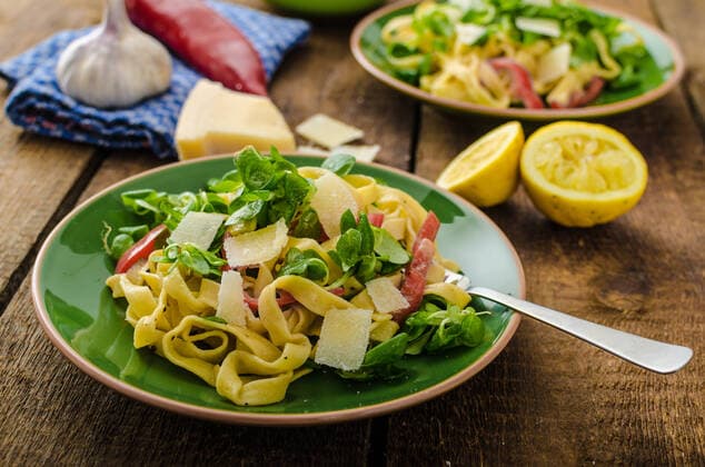 Tagliatelle with bacon, garlic and salad, homemade pasta from best italian flour - semolina , 22986838.jpg, tagliatelle, pasta, italian, food, dinner, plate, sauce, cuisine, fresh, spaghetti, pesto, meal, cooking, mediterranean, traditional, fettuccine, dish, gourmet, kitchen, healthy, restaurant, basil, homemade, wooden, raw, tasty, lunch, table, green, noodles, white, tomato, organic, eating, recipe, background, making, delicious, italy, fork, seafood, semolina, bio, organic, hard flour, italian flour, italien flour, rustic, wood, dark wood,