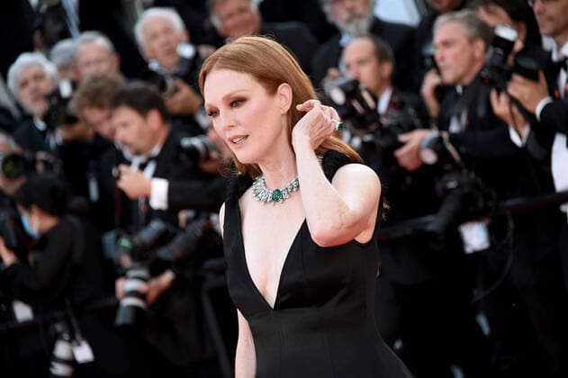 Entertainment Themen der Woche KW20 Entertainment Bilder des Tages 75th Cannes film festival 2022, Red carpet for the Opening Ceremony and ˜Coupez™ (Final cut) film premiere Pictured: Julianne Moore  Copyright: xAlbertoxTerenghi Cannesx2022x xix xVenezia2020x