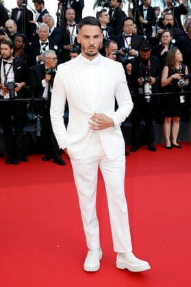 Baptiste Giabiconi bei der Opening Ceremony mit der Premiere des Kinofilms Coupez! Final Cut auf dem Festival de Cannes 2022 75. Internationale Filmfestspiele von Cannes im Palais des Festivals. Cannes, 17.05.2022