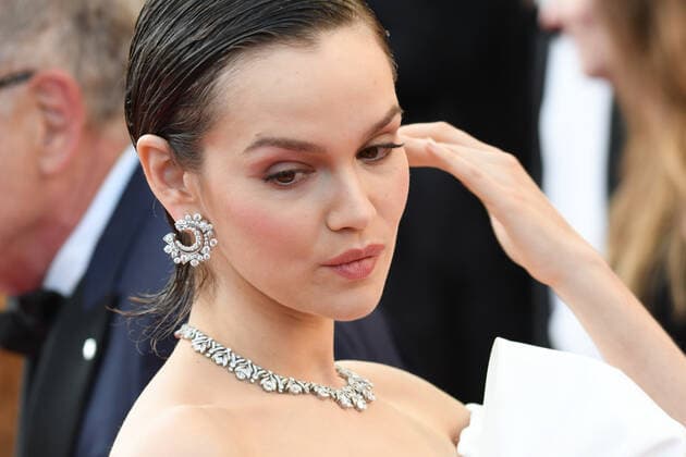 75th Cannes Film Festival 2022. Red Carpet Opening ceremony. Pictured: Emilia Schüle  Copyright: xManuelexMangiarottix xipa-agencyx xVeneziax2020x