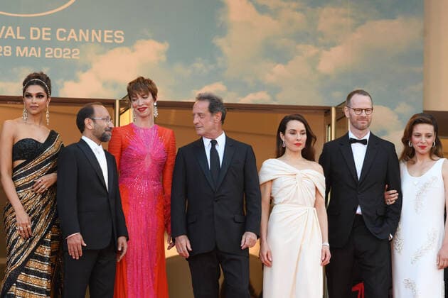 75th Cannes Film Festival 2022. Red Carpet Opening ceremony. Pictured: Ladj Ly, Deepika Padukone, Asghar Farhadi, Rebecca Hall, Vincent Lindon, Noomi Rapace, Joachim Trier, Jasmine Trinca, Jeff Nichols  Copyright: xManuelexMangiarottix xipa-agencyx xVeneziax2020x