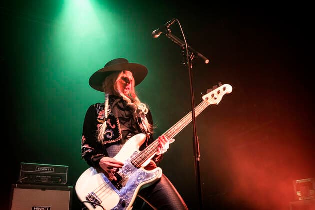 Eagles of Death Metal Oslo, Norway. 16th, May 2022. The American rock band Eagles of Death Metal performs a live concert at Sentrum Scene in Oslo. Here bass player Jennie Vee is seen live on stage. Oslo Norway Sentrum Scene  Copyright: xGonzalesxPhoto TerjexDokkenx