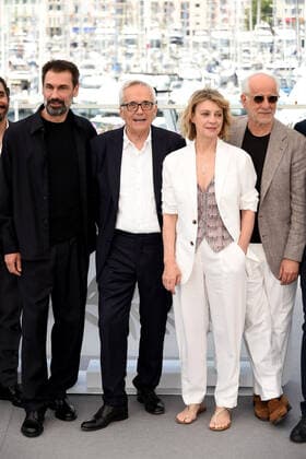 75th Cannes film festival 2022, Photocall ˜Esterno notte™ (exterior night) . Pictured: Fabrizio Gifuni, Marco Bellocchio, Margherita Buy, Toni Servillo  Copyright: xAlbertoxTerenghi Cannesx2022x xix xVenezia2020x