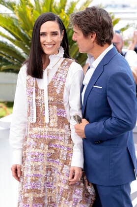 Jennifer Connelly und Tom Cruise beim Photocall zum Kinofilm Top Gun: Maverick auf dem Festival de Cannes 2022 75. Internationale Filmfestspiele von Cannes im Palais des Festivals. Cannes, 18.05.2022