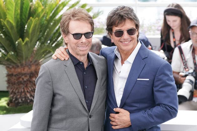 Jerry Bruckheimer - Tom Cruise CELEBRITES : 75Ã me Festival de Cannes - Photocall du film Â« Maverick Â» - 18 05 2022 NorbertScanella Panoramic 