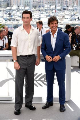 Cannes 2022 - 75Â° Festival Internazionale del cinema, Photocall del film Top Gun: Maverick . Nella foto Tom Cruise, Miles Teller  Copyright: xAlbertoxTerenghix xipa-agency.nex xVenezia2020x