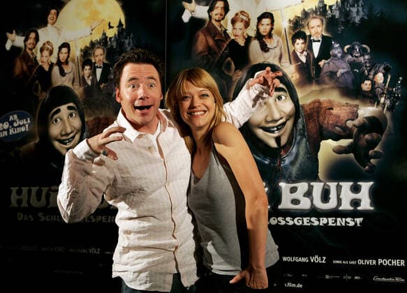 Die deutschen Schauspieler Michael Bully Herbig, links, und Heike Makatsch, rechts, aufgenommen in Muenchen, Bayern, am 15. Mai 2006. *** German actors Michael Bully Herbig, left, and Heike Makatsch, right, photographed in Munich, Bavaria, on May 15, 2006.