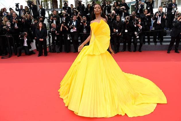 Entertainment Themen der Woche KW20 Entertainment Bilder des Tages Cannes 2022 - 75Â° Festival Internazionale del cinema, Prima Serata, Red Carpet del film Top Gun: Maverick.  Nella foto: Jasmine Tookes  Copyright: xAlbertoxTerenghix xipa-agency.nex xVenezia2020x