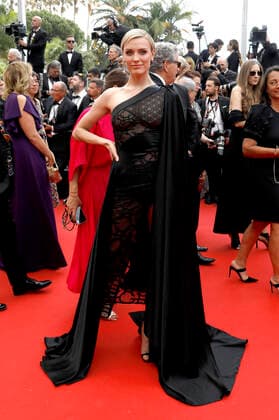 Wallis Day bei der Premiere des Kinofilms Top Gun: Maverick auf dem Festival de Cannes 2022 75. Internationale Filmfestspiele von Cannes im Palais des Festivals. Cannes, 18.05.2022