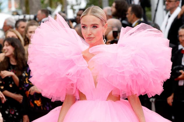 Leonie Hanne bei der Premiere des Kinofilms Top Gun: Maverick auf dem Festival de Cannes 2022 75. Internationale Filmfestspiele von Cannes im Palais des Festivals. Cannes, 18.05.2022