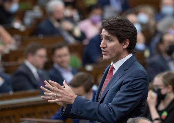 May 18, 2022, Ottawa, ONT, Canada: Prime Minister Justin Trudeau rises during Question Period, Wednesday, May 18, 2022 in Ottawa. Ottawa Canada  - ZUMAc35_ 20220518_zaf_c35_107 Copyright: xFredxChartrandx