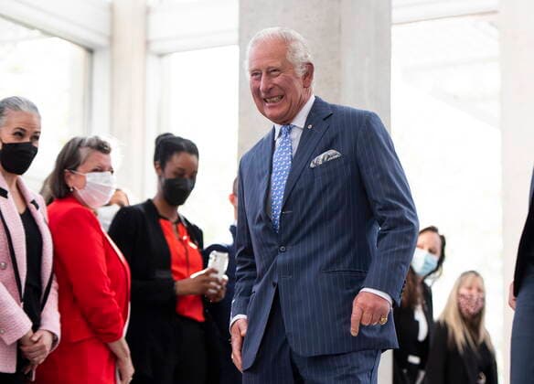 May 18, 2022, Ottawa, ON, CANADA: Prince Charles passes a group of public servants lining a hallway to greet him, as he arrives for a roundtable event with business leaders in Ottawa, during their Canadian Royal tour, on Wednesday, May 18, 2022. Ottawa CANADA  - ZUMAc35_ 20220518_zaf_c35_142 Copyright: xJustinxTangx