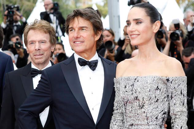 Jerry Bruckheimer, Tom Cruise und Jennifer Connelly bei der Premiere des Kinofilms Top Gun: Maverick auf dem Festival de Cannes 2022 75. Internationale Filmfestspiele von Cannes im Palais des Festivals. Cannes, 18.05.2022