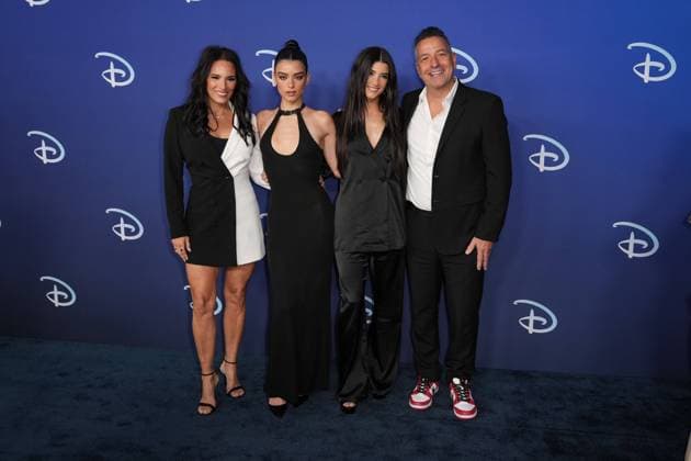 2022 ABC Disney Upfront NEW YORK, NEW YORK - MAY 17: Heidi D Amelio, Dixie D Amelio, Charli D Amelio, Marc D Amelio attends the 2022 ABC Disney Upfront at Basketball City - Pier 36 - South Street on May 17, 2022 in New York City. New York City United States  Copyright: xJohnxNacionx originalFilename: nacion-2022abcd220517_npVrn.jpg