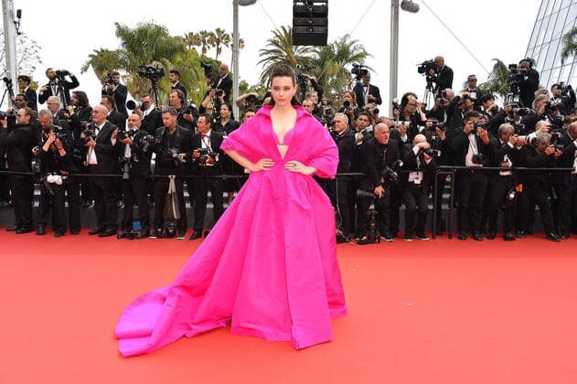 Katherine Langford bei der Top Gun: Maverick Film Premiere am 18.05.2022 im Rahmen vom 75. Cannes Filmfestival in Cannes 75.Cannes Film Festival 2022 - Top Gun: Maverick Film Premiere