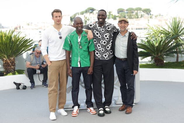 75eme Festival International du Film de Cannes. Photocall du film Tirailleurs . Festival de Cannes 2022 - The 75th annual Cannes film festival 2022 in Cannes - France - photocall of Tirailleurs 280343 0000-00-00 Cannes France Sy, Omar; Vadepied, Mathieu; Diong, Alassane  Copyright: xTerencexBaelenx STAR_280343_021