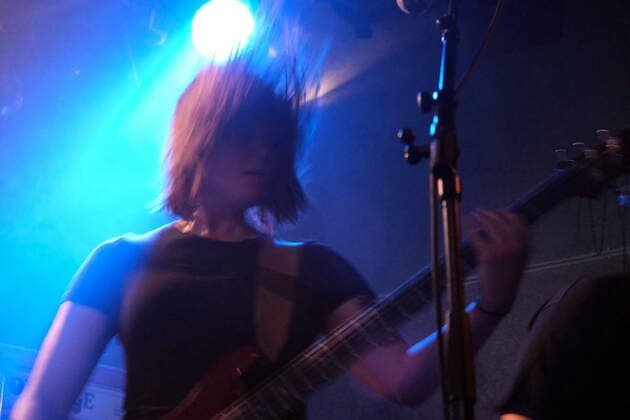 18.05.2022 - Gaswerk, Winterthur - SLOMOSA (N) live - bass guitarist Marie Moe Winterthur Gaswerk Zürich Schweiz Copyright: xSergioxBrunettix