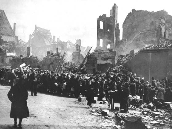 Civilians queue up for food in Nuremberg, End of April 1945 German civilians stand amid the ruins of Nuremberg waiting their turn for food (End of April 1945). Copyright: xPhoto12 Coll-DITE USISx DIT01122_044