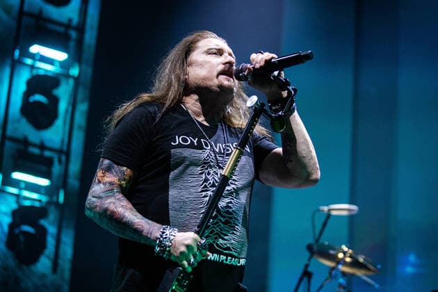 Entertainment Themen der Woche KW20 Entertainment Bilder des Tages Dream Theater live in Oslo, Norway Oslo, Norway. 19th, May 2022. The American progressive metal band Dream Theater performs a live concert Oslo Spektrum in Oslo. Here vocalist James LaBrie is seen live on stage. Oslo Norway  Copyright: xGonzalesxPhoto Jan-ErikxEriksenx