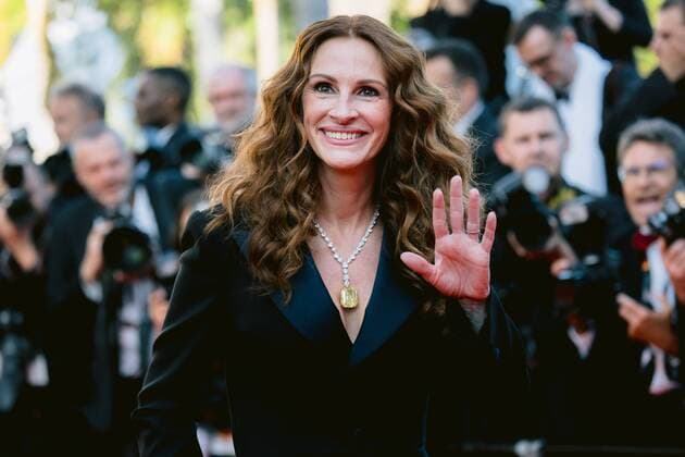 75eme Festival International du Film de Cannes. Montee des marches du film Armageddon Time . 75th Cannes International Film Festival .Red Carpet of the movie Armageddon Time . 280374 2022-05-19 Alpes-Maritimes Cannes France Roberts, Julia  Copyright: xTerencexBaelenx STAR_280374_118