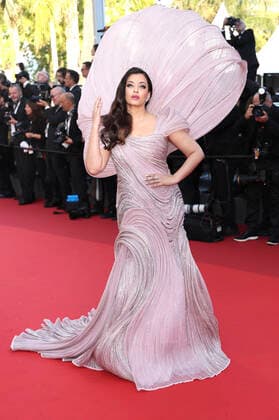 Aishwarya Rai Bachchan bei der Premiere des Kinofilms Armageddon Time auf dem Festival de Cannes 2022 75. Internationale Filmfestspiele von Cannes im Palais des Festivals. Cannes, 19.05.2022