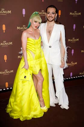 Naomi Jon und Riccardo Simonetti bei der Magnum-Party während des Festival de Cannes 2022 75. Internationale Filmfestspiele von Cannes in der Magnum Beach Lounge. Cannes, 19.05.2022