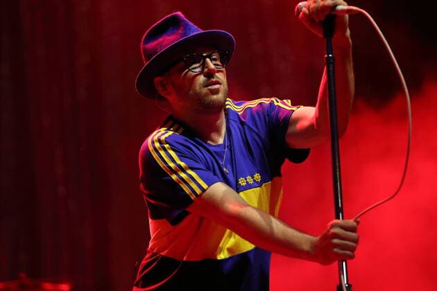 Arnim Teutoburg-Weiß von den Beatsteaks bei einem Open-Air-Konzert am Waschhaus in Potsdam, 19. Mai 2022. Beatsteaks Konzert Potsdam
