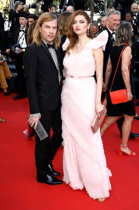 Christophe Guillarme und Blanca Blanco bei der Premiere des Kinofilms Three Thousand Years of Longing auf dem Festival de Cannes 2022 75. Internationale Filmfestspiele von Cannes im Palais des Festivals. Cannes, 20.05.2022
