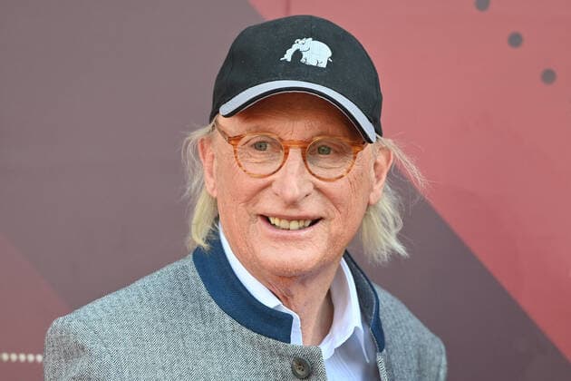 Otto WAALKES (Schauspieler,Autor,Koemoediant,Produzent). Einzelbild,angeschnittenes Einzelmotiv, Portraet,Portrait,Porträt. Bayerischer Filmpreis 2021-Red Carpet,Roter Teppich, am 20.05.2022 im Prinzregententheater in Muenchen.