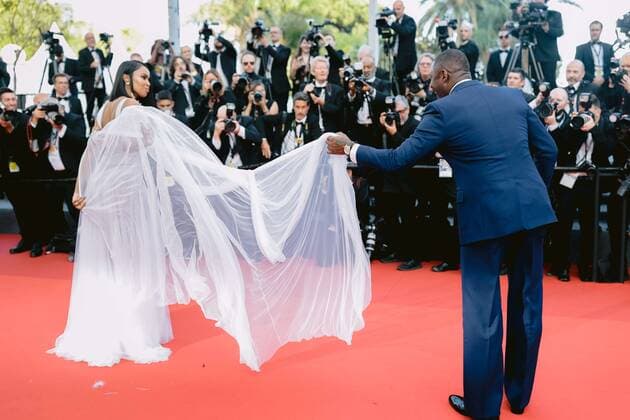 Entertainment Bilder des Tages Internationale Filmfestspiele von Cannes, Three Thousand Years of Longing Premiere 75eme Festival International du Film de Cannes. Montee des marches du film Trois Mille Ans A T Attendre . 75th Cannes International Film Festival. Red Carpet of the film Three Thousand Years Waiting for You 280443 2022-05-20 Cannes France Elba, Idris; Elba, Sabrina  Copyright: xTerencexBaelenx STAR_280443_038