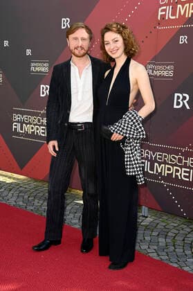 Michael Kranz und Maria Wördemann bei der Verleihung des 43. Bayerischen Filmpreises 2021 im Prinzregententheater. München, 20.05.2022