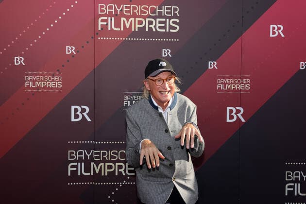 Verleihung des Bayerischen Filmpreises 2021 Komiker und Schauspieler Otto Waalkes auf dem roten Teppich. Verleihung des Bayerischen Filmpreises 2021 am 20.05.2022 im Prinzregententheater in München. Bayern, Deutschland.