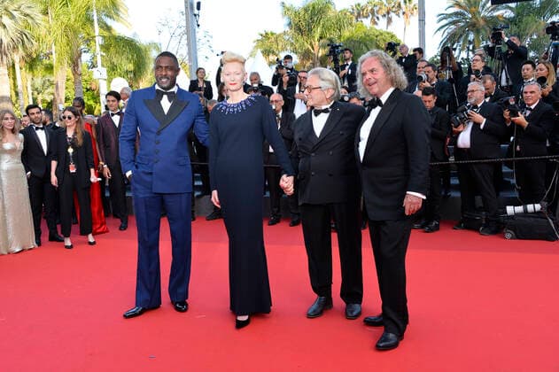 Idris Elba, Tilda Swinton, George Miller und Doug Mitchell Premiere Kinofilms Three Thousand Years of Longing Festival de Cannes 2022 75. Internationale Filmfestspiele von Cannes Palais des Festivals Cannes 20.Mai 2022