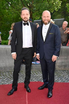 York-Fabian Raabe und Eric Golub bei der Verleihung des 43. Bayerischen Filmpreises 2021 im Prinzregententheater. München, 20.05.2022