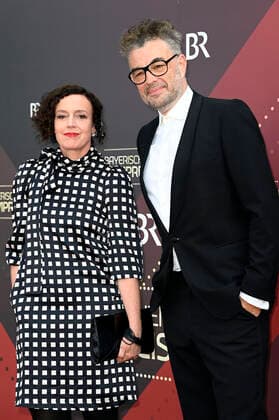 Maria Schrader und Jan Schomburg bei der Verleihung des 43. Bayerischen Filmpreises 2021 im Prinzregententheater. München, 20.05.2022