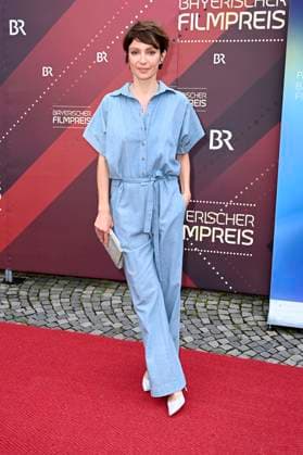 Julia Koschitz bei der Verleihung des 43. Bayerischen Filmpreises 2021 im Prinzregententheater. München, 20.05.2022