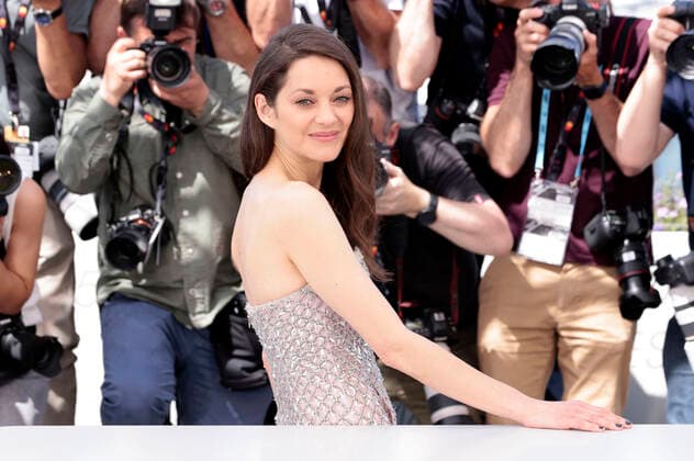 Marion Cotillard beim Photocall zum Kinofilm Brother and Sister Frere et soeur auf dem Festival de Cannes 2022 75. Internationale Filmfestspiele von Cannes am Palais des Festivals. Cannes, 21.05.2022