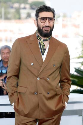Fares Fares beim Photocall zum Kinofilm Boy from Heaven auf dem Festival de Cannes 2022 75. Internationale Filmfestspiele von Cannes am Palais des Festivals. Cannes, 21.05.2022