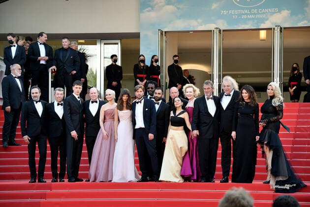 75th Cannes Film Festival 2022, red carpet film Triangle Of Sadness. Pictured Charlbi Dean, Henrik Dorsin, Vicki Berlin, Arvin Kananian, Woody Harrelson, Dolly De Leon, Sunnyi Melles, Zlatko Burić, Iris Berben, Ralph Schicha, Carolina Gynning Copyright: xSimonexComix xipa-agency.netx xVeneziax2020x