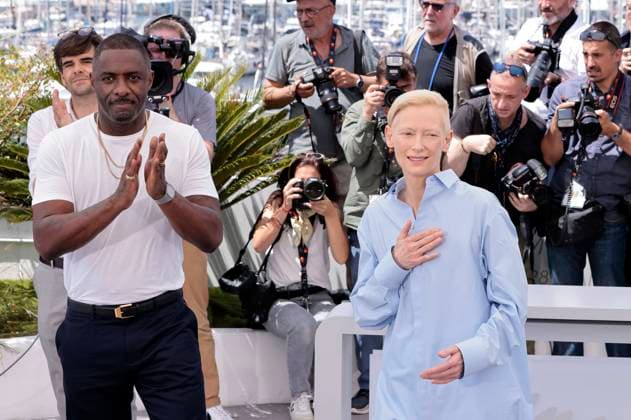 Idris Elba und Tilda Swinton beim Photocall zum Kinofilm Three Thousand Years of Longing auf dem Festival de Cannes 2022 75. Internationale Filmfestspiele von Cannes am Palais des Festivals. Cannes, 21.05.2022 *** Idris Elba and Tilda Swinton at the photocall for the feature film Three Thousand Years of Longing at the Festival de Cannes 2022 75 Cannes International Film Festival at the Palais des Festivals Cannes, 21 05 2022. Foto:xS.xGabschx xFuturexImage
