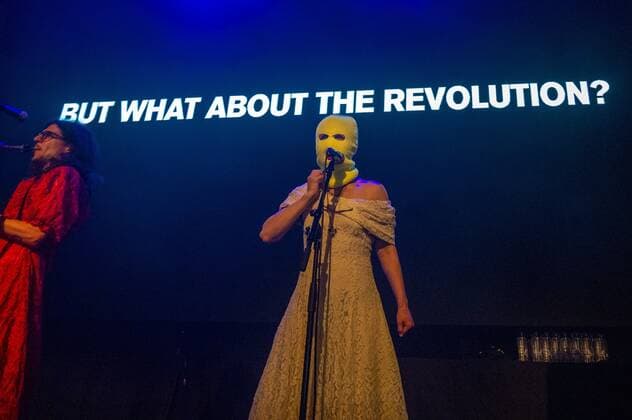 2022-05-21 20:47:41 AMSTERDAM - Band member Maria Alyotsjina, who escaped from Russia, during a concert by the Russian activist art collective Pussy Riot in the Q Factory. ANP EVERT ELZINGA netherlands out - belgium out