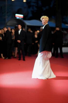 75eme Festival International du Film de Cannes. Montee des marches du film R.N.M . Festival de Cannes 2022 - The 75th annual Cannes film festival 2022 in Cannes - France - RMN Red Carpet - Tilda Swinton 280515 2022-05-21 Cannes France  Copyright: xLionelxGuericolas MPPx STAR_280515_012