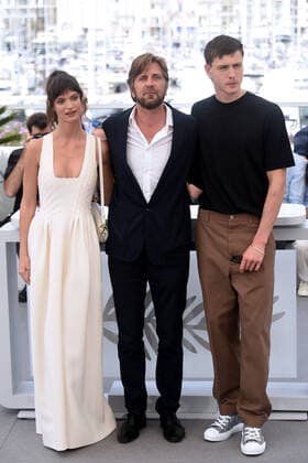 75th Cannes film festival 2022, Photocall film Triangle of sadness Pictured: Ruben Ostlund, Charlbi Dean, Harris Dickinson  Copyright: xAlbertoxTerenghi Cannesx2022x xix xVenezia2020x