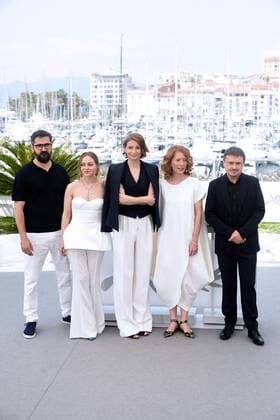 75th Cannes film festival 2022, Photocall film R.M.N.. Pictured: Judith State, Orsolyna Moldovan, Macrina Barladeanu, Cristian Mongiu, Marvin Grigore  Copyright: xAlbertoxTerenghi Cannesx2022x xix xVenezia2020x