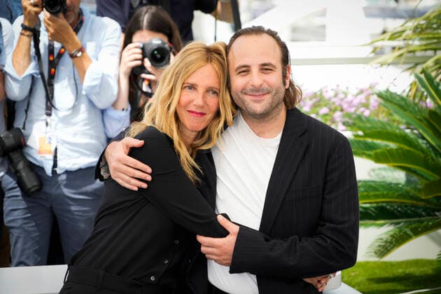 Foto IPP Daniele Cifala™ Cannes 22 05 2022 Chronique D Une Liaison Passagere (Diary Of A Fleeting Affair) Photocall - The 75th Annual Cannes Film Festival nella foto: Vincent Macaigne and Sandrine Kiberlain Italy Photo Press - World Copyright