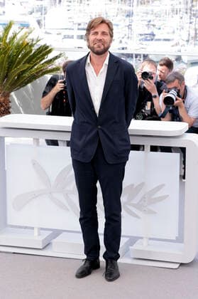 Ruben Östlund beim Photocall zum Kinofilm Triangle of Sadness auf dem Festival de Cannes 2022 75. Internationale Filmfestspiele von Cannes am Palais des Festivals. Cannes, 22.05.2022