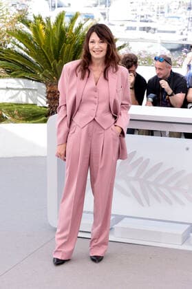 Iris Berben beim Photocall zum Kinofilm Triangle of Sadness auf dem Festival de Cannes 2022 75. Internationale Filmfestspiele von Cannes am Palais des Festivals. Cannes, 22.05.2022