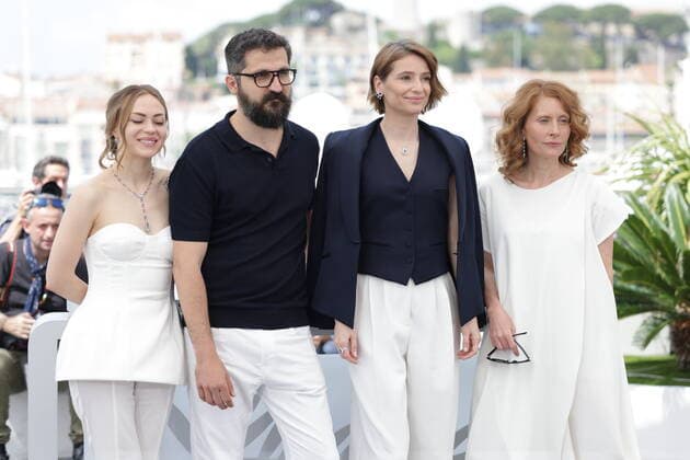 75eme Festival International du Film de Cannes. Photocall du film R.N.M . 75th International Cannes Film Festival. Photocall with RNM cast movie 280548 0000-00-00 Cannes France Barladeanu, Macrina; Marin, Grigore  Copyright: xTerencexBaelenx STAR_280548_008